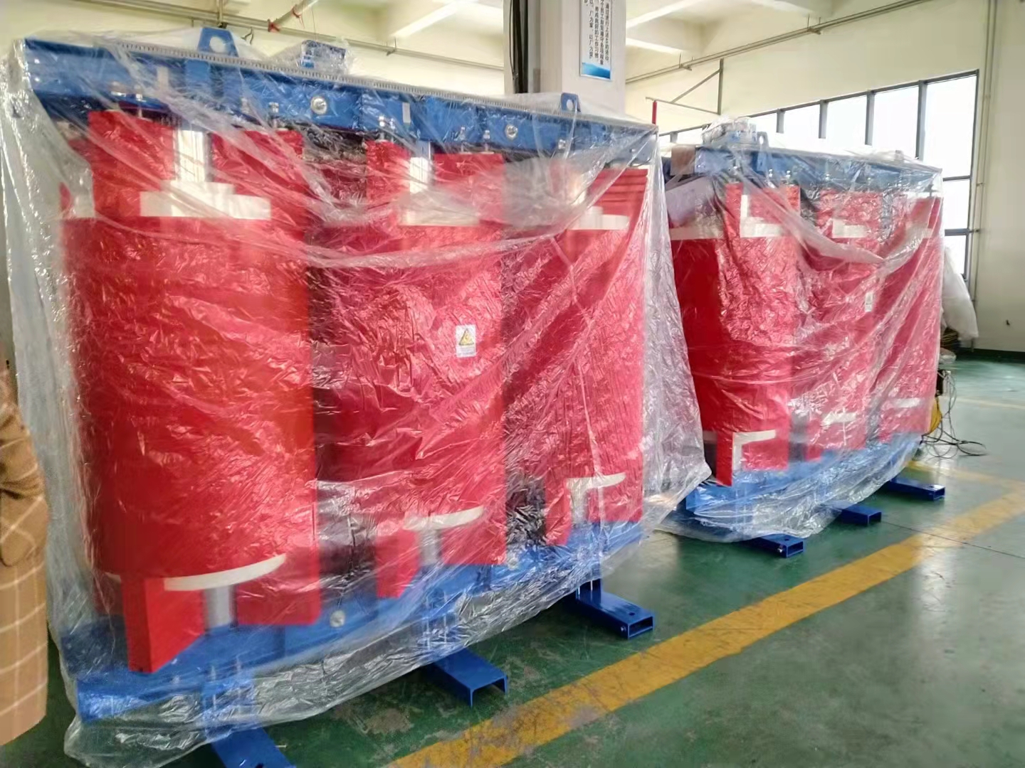消弧線圈三相接地變中含所用變是怎么回事？